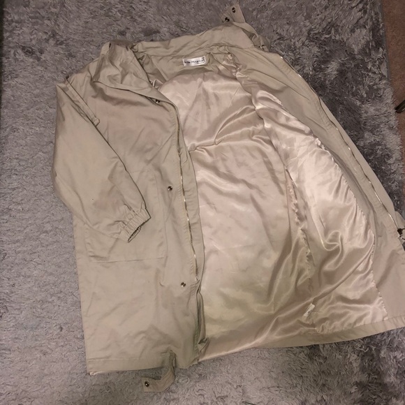 Little Mountain Vancouver Hooded Coat 💋 - Picture 3 of 4